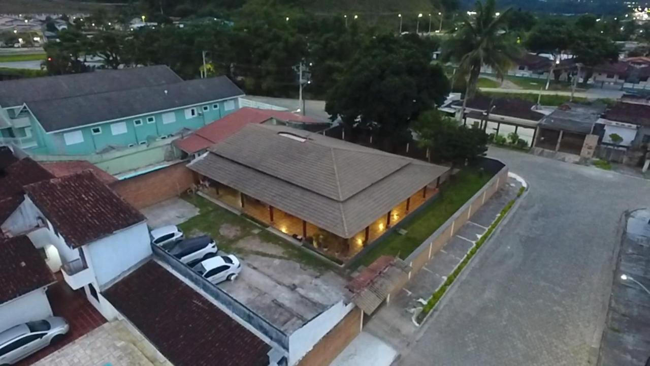 Hospedagem Economica Flor De Maria Caraguatatuba Kültér fotó